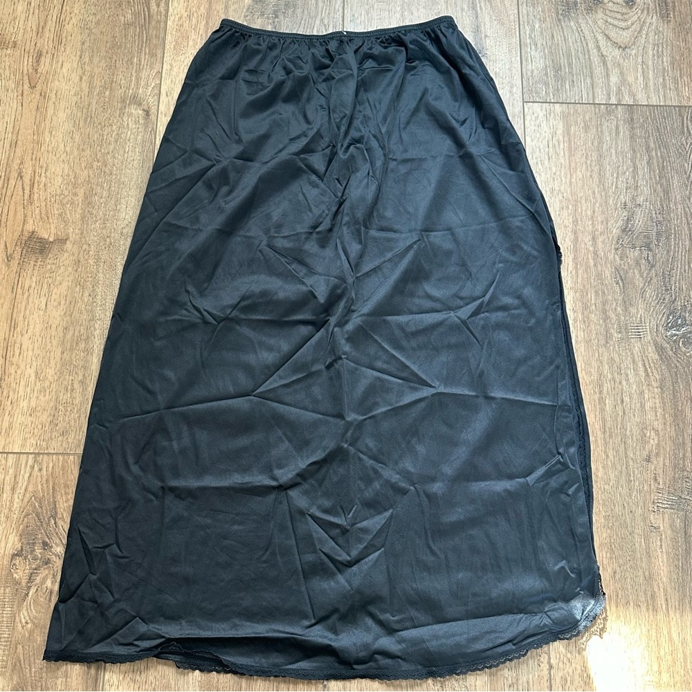 Vintage Nylon Black Half Slip Skirt w/ Slip, Lace Trim,‎ Large